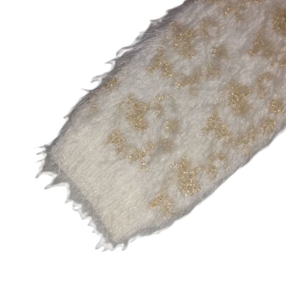 XOXO Adorable Fuzzy White & Gold Cheetah Print Cardigan 💛🤍😍 - Picture 4 of 9